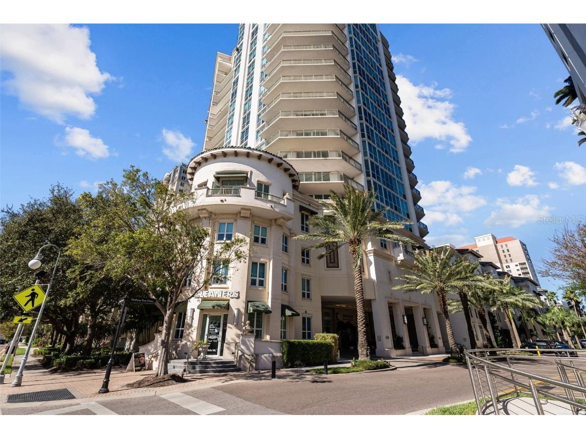 450 Knights Run Avenue #405 Tampa FL 33602 TB8441673 image1