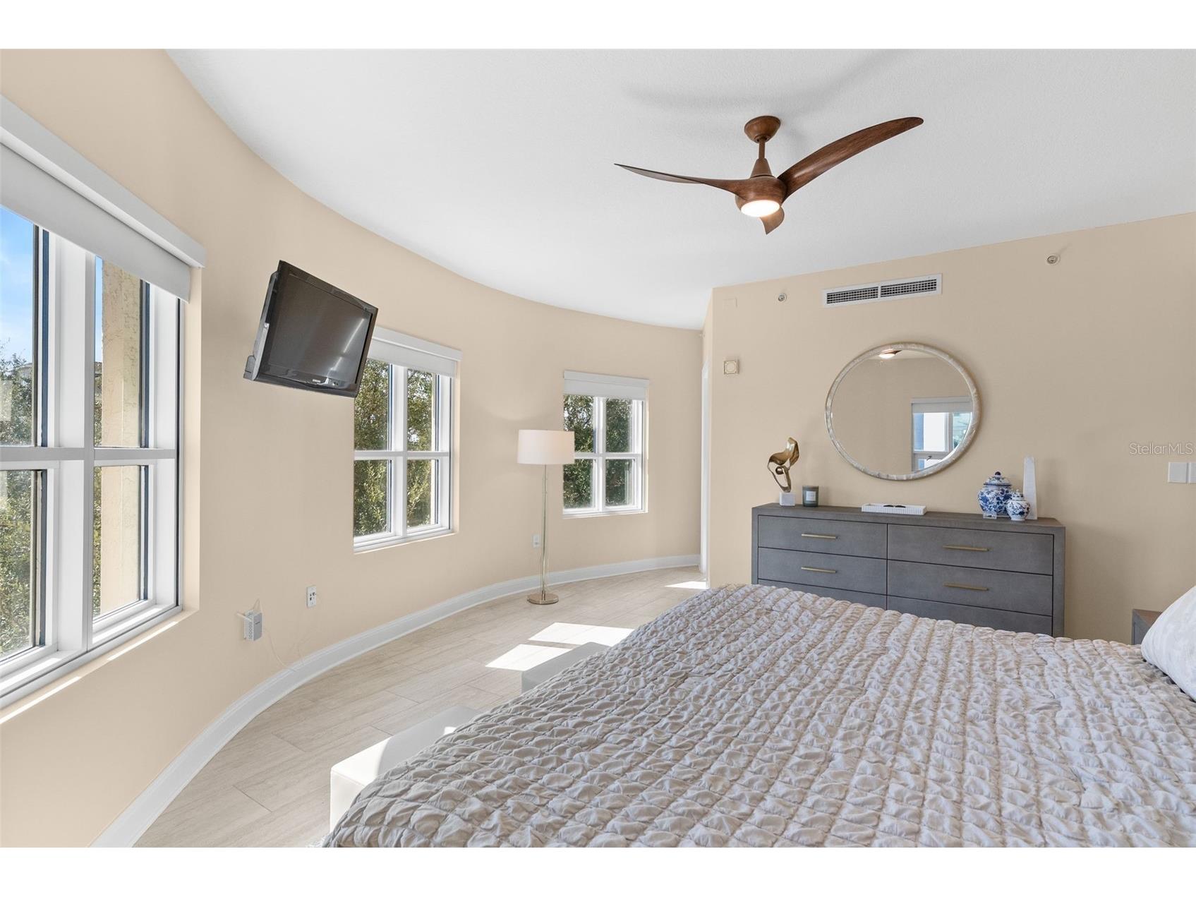 450 Knights Run Avenue #405 Tampa FL 33602 TB8526381 image61