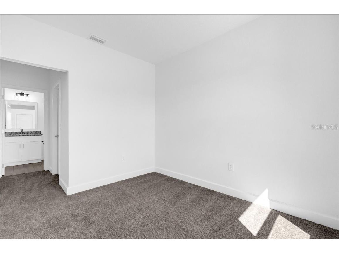 450 Lake Shore Parkway Davenport FL 33896 O6252082 image24