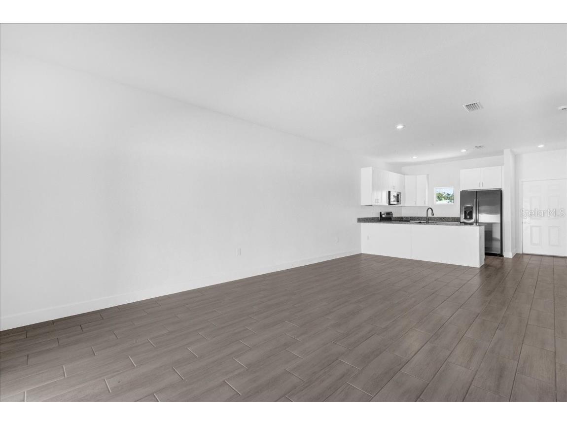 450 Lake Shore Parkway Davenport FL 33896 O6252082 image4