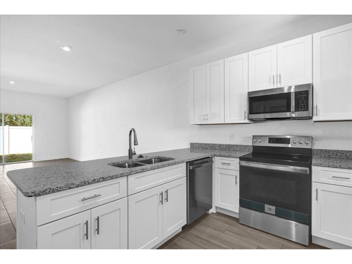 450 Lake Shore Parkway Davenport FL 33896 O6252082 image7