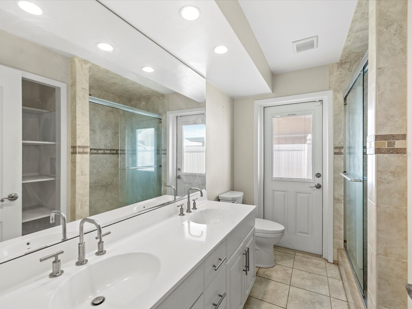 450 Palm Island NE Clearwater Beach FL 33767 - INTRACOASTAL WATERWAY TB8468677 image18