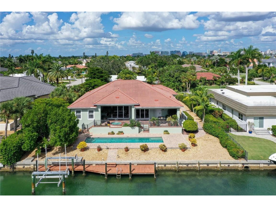 450 Partridge Circle Sarasota FL 34236 A4584435 image1