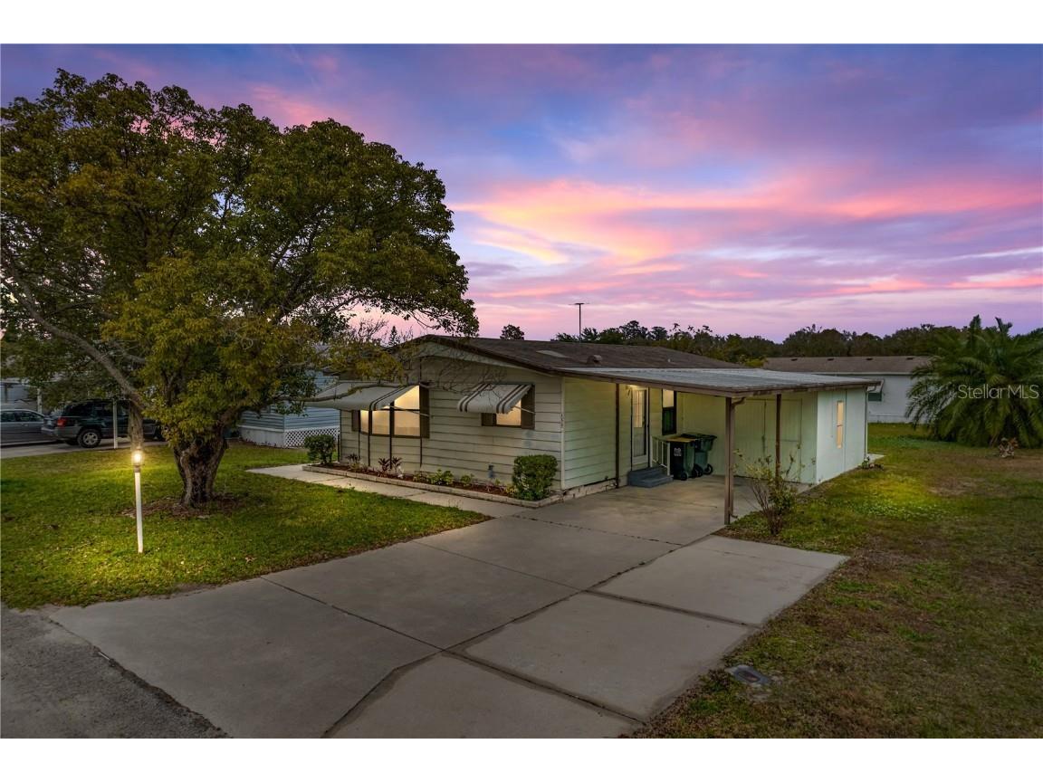 450 Perch Place Lakeland FL 33801 - Pelican Lake L4927732 image1