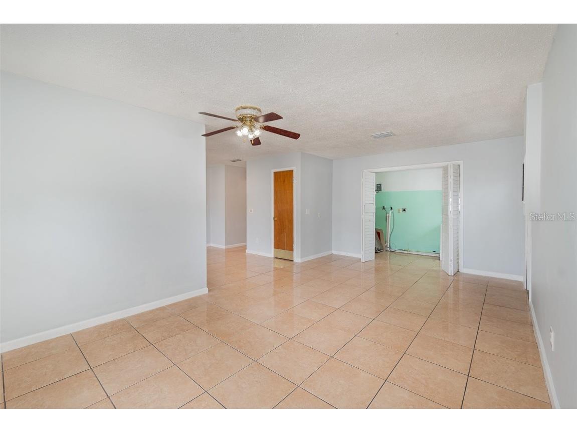 450 S Buena Vista Avenue Orlando FL 32835 O6310912 image19