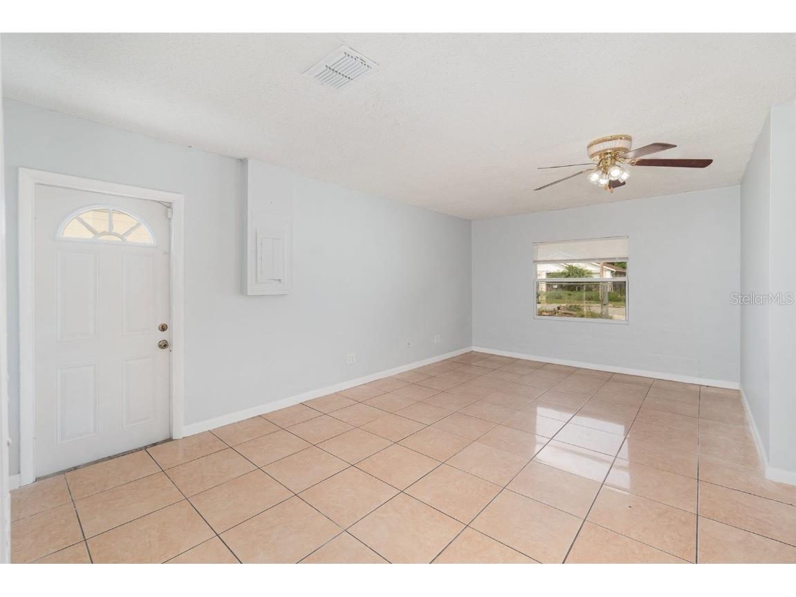 450 S Buena Vista Avenue Orlando FL 32835 O6310912 image20