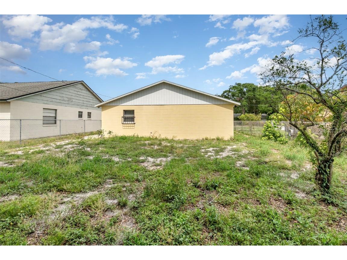 450 S Buena Vista Avenue Orlando FL 32835 O6310912 image4