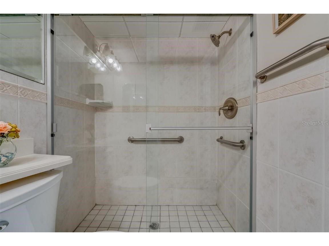 450 S Gulfview Boulevard #1107 Clearwater FL 33767 TB8423598 image28