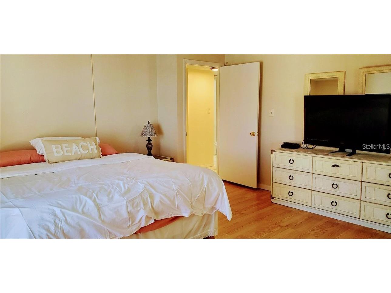 450 S Gulfview Boulevard #1404 Clearwater Beach FL 33767 TB8389011 image8