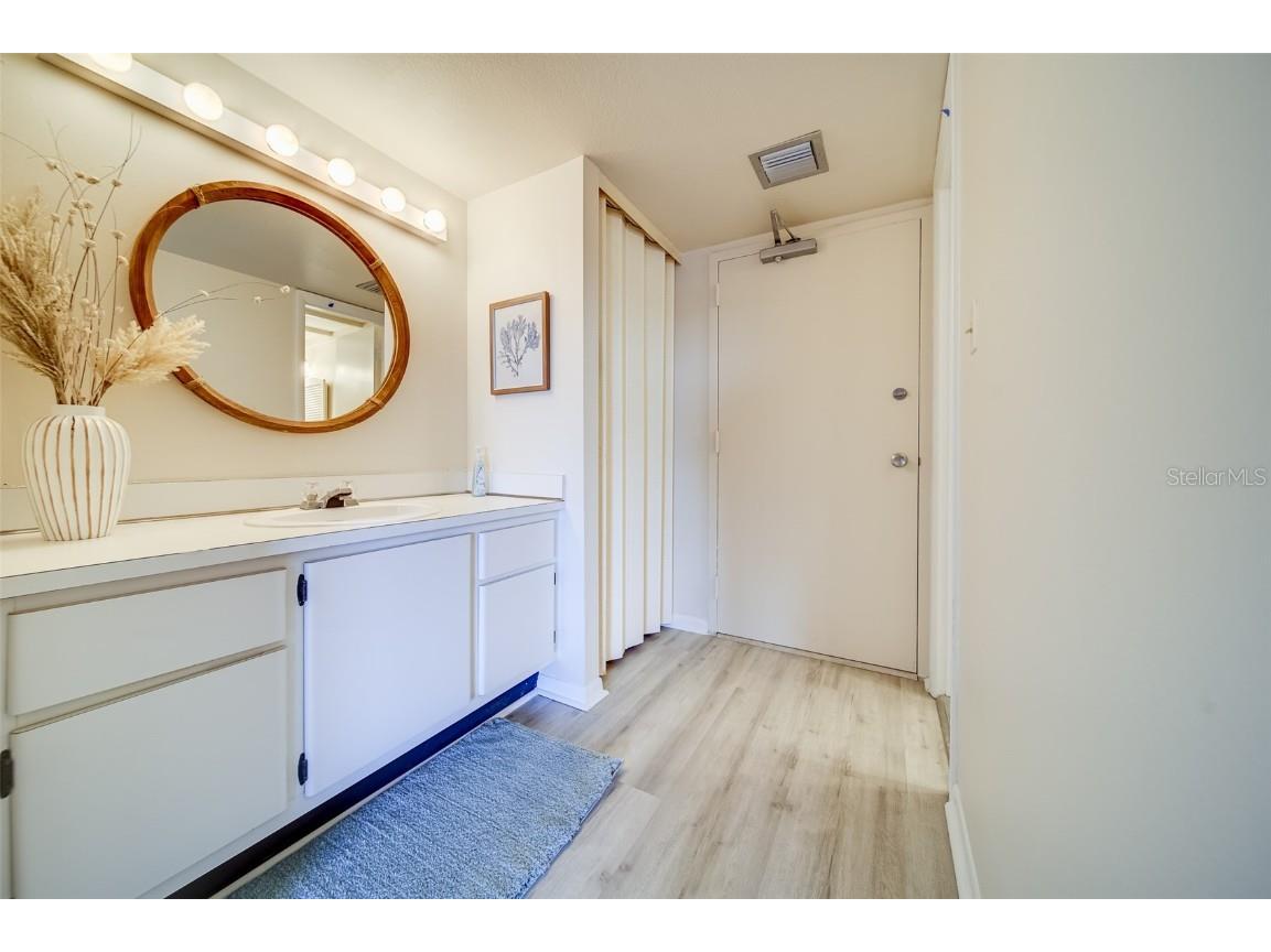 450 S Gulfview Boulevard #1605 Clearwater FL 33767 TB8341852 image21