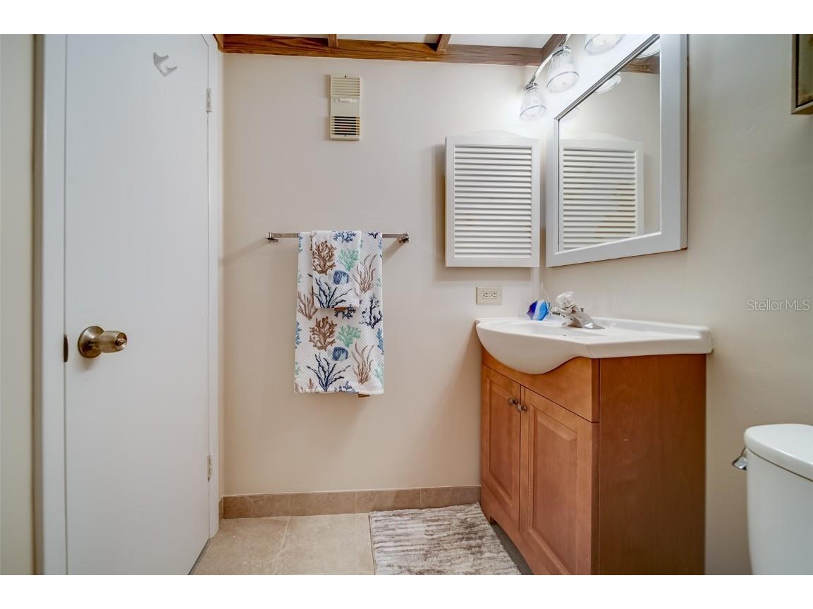 450 S Gulfview Boulevard #1605 Clearwater FL 33767 TB8341852 image32