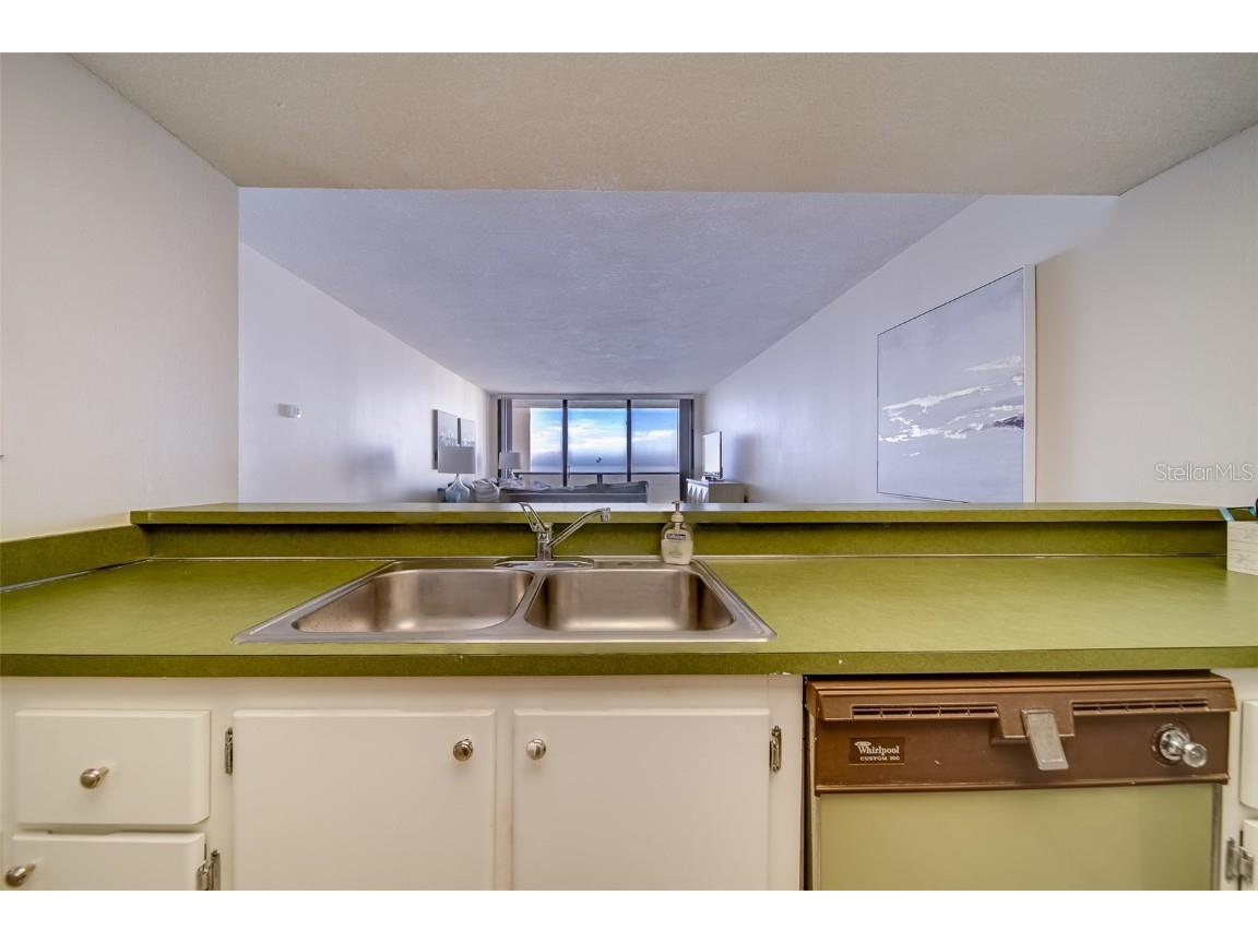 450 S Gulfview Boulevard #1605 Clearwater FL 33767 TB8341852 image6