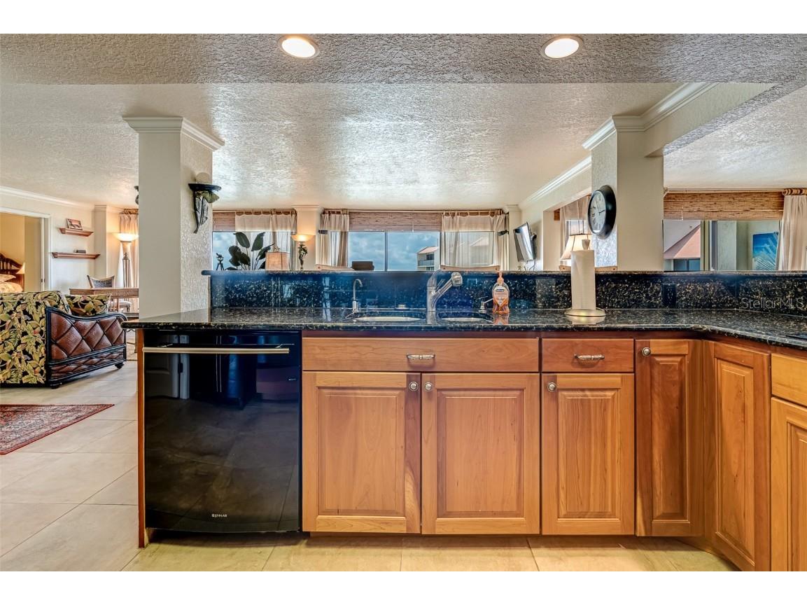 450 S Gulfview Boulevard #1702 Clearwater FL 33767 U8128577 image17