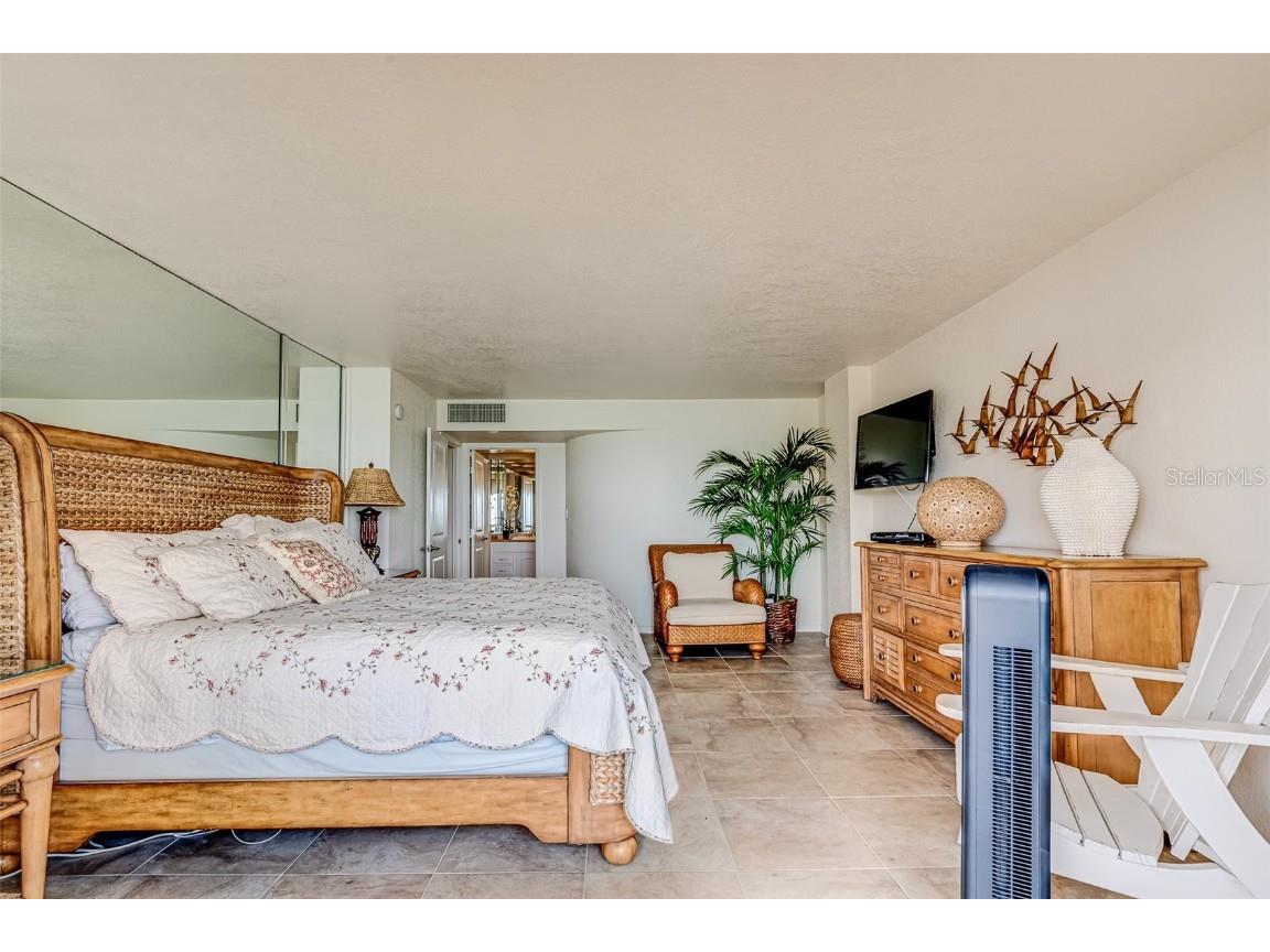 450 S Gulfview Boulevard #1702 Clearwater FL 33767 U8128577 image40