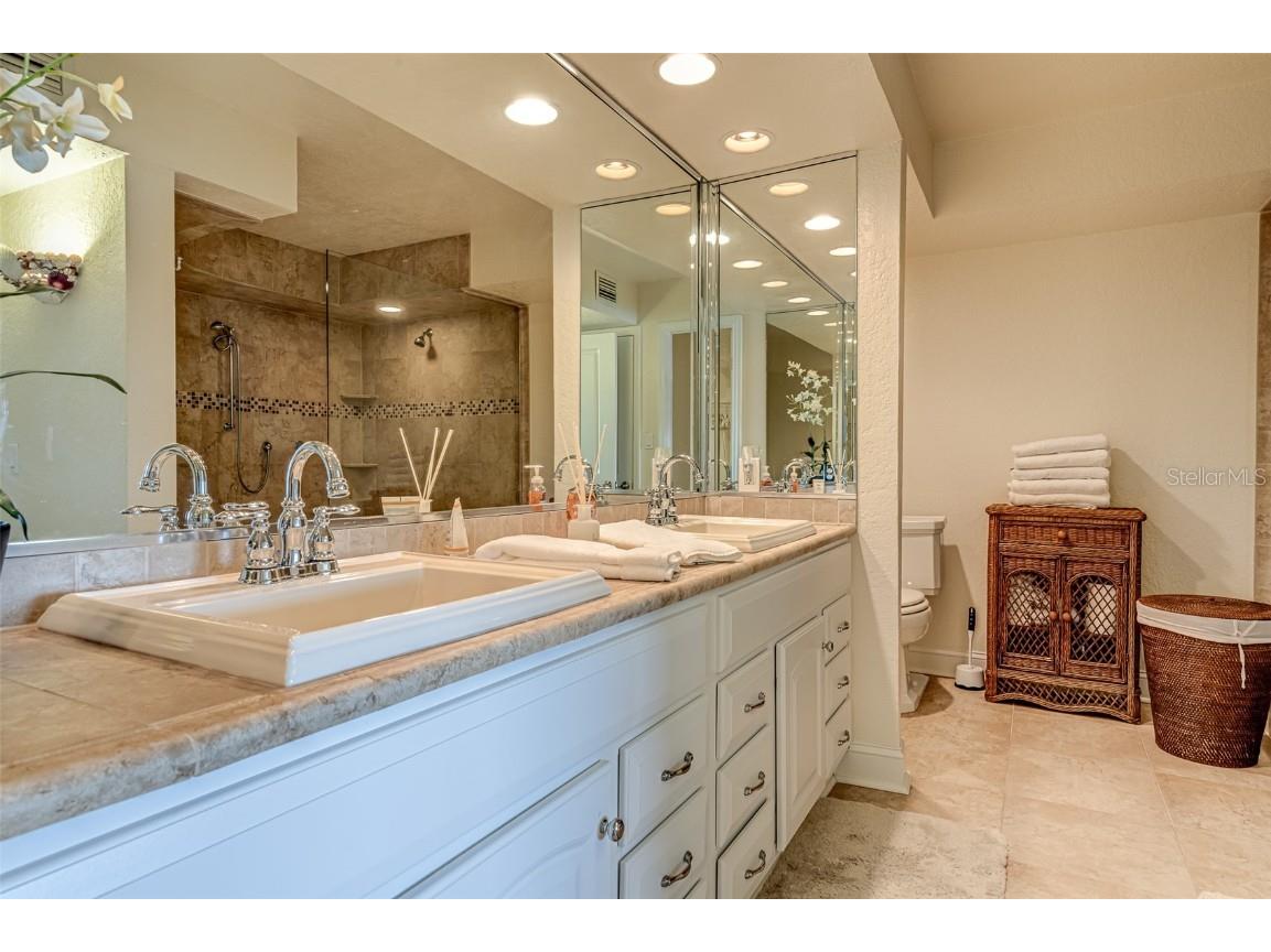 450 S Gulfview Boulevard #1702 Clearwater FL 33767 U8128577 image44