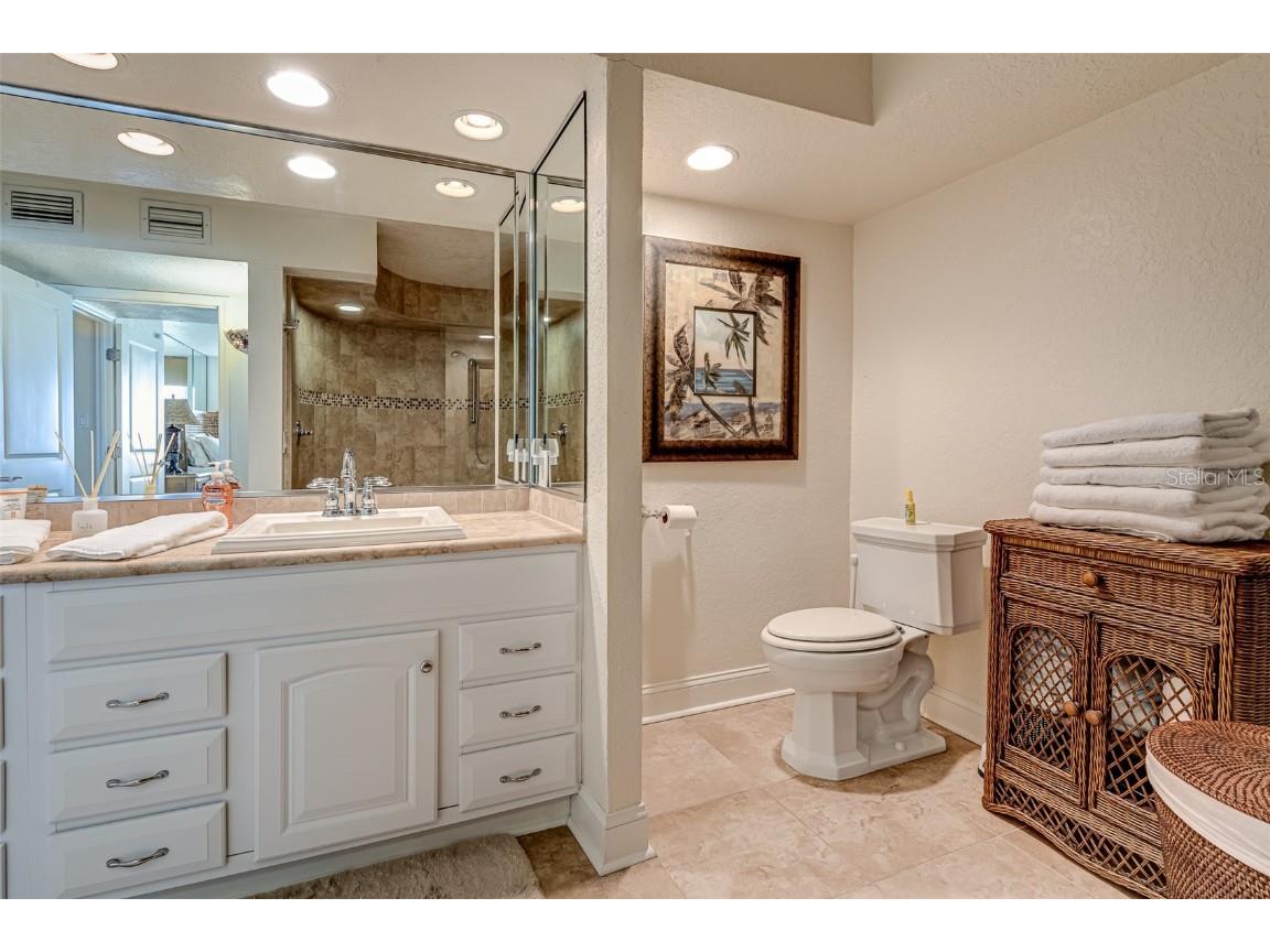 450 S Gulfview Boulevard #1702 Clearwater FL 33767 U8128577 image46