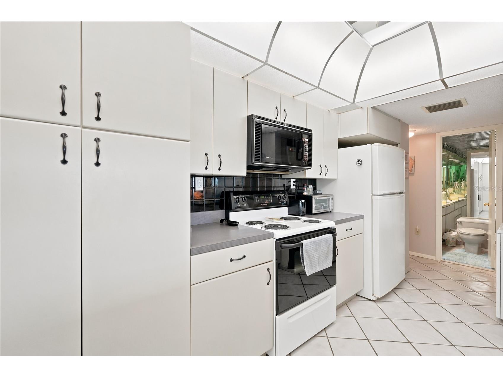 450 S Gulfview Boulevard #301 Clearwater Beach FL 33767 TB8522961 image23