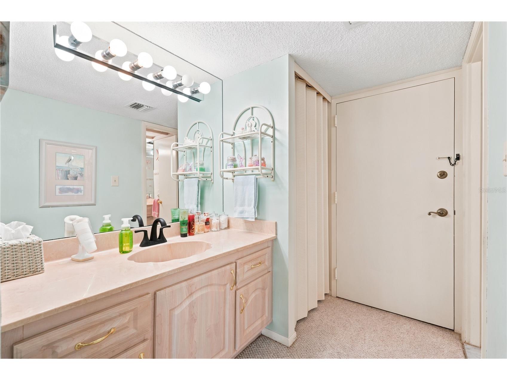 450 S Gulfview Boulevard #301 Clearwater Beach FL 33767 TB8522961 image28