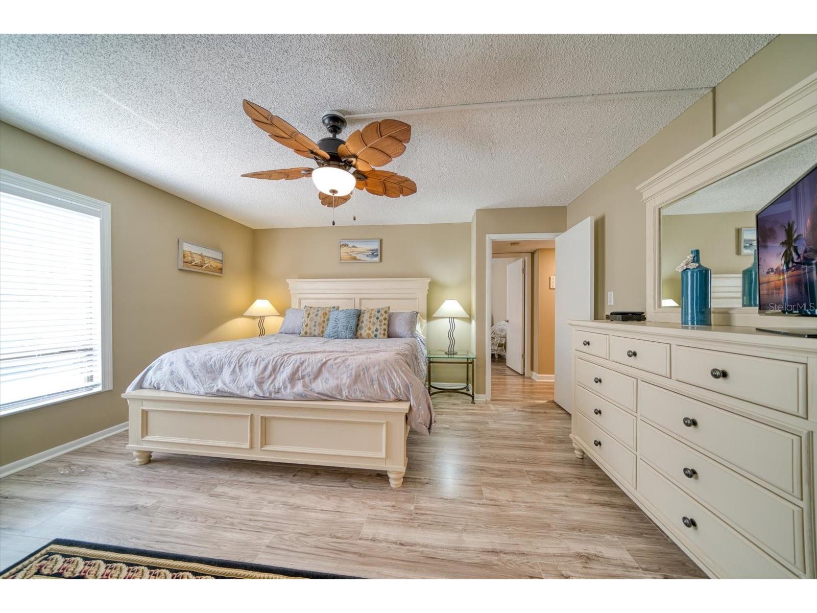 450 S Gulfview Boulevard #704 Clearwater Beach FL 33767 - GULF TB8500241 image12