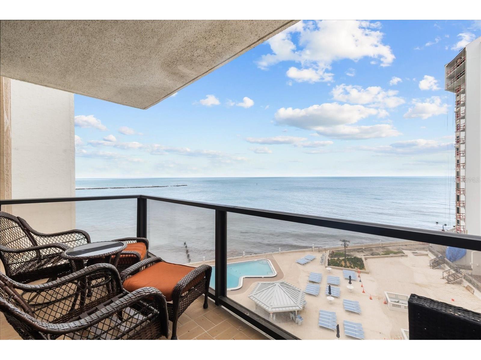 450 S Gulfview Boulevard #802 Clearwater Beach FL 33767 TB8494206 image1