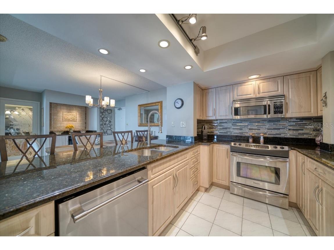 450 S Gulfview Boulevard #907 Clearwater FL 33767 - GULF OF MEXICO U8202807 image9