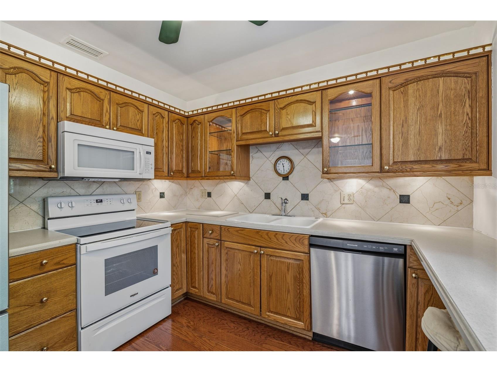 450 San Salvador Drive Dunedin FL 34698 TB8481913 image10