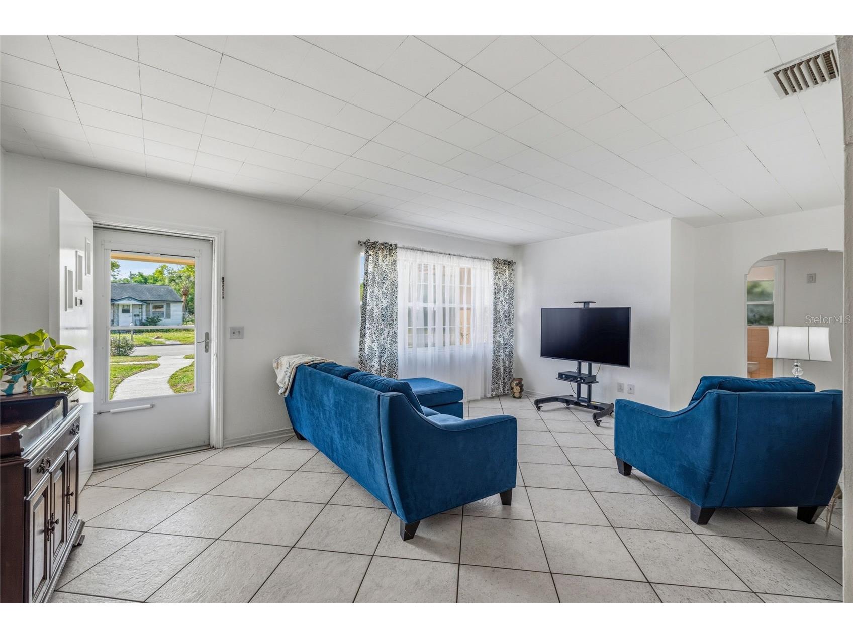 450 San Salvador Drive Dunedin FL 34698 TB8481913 image6