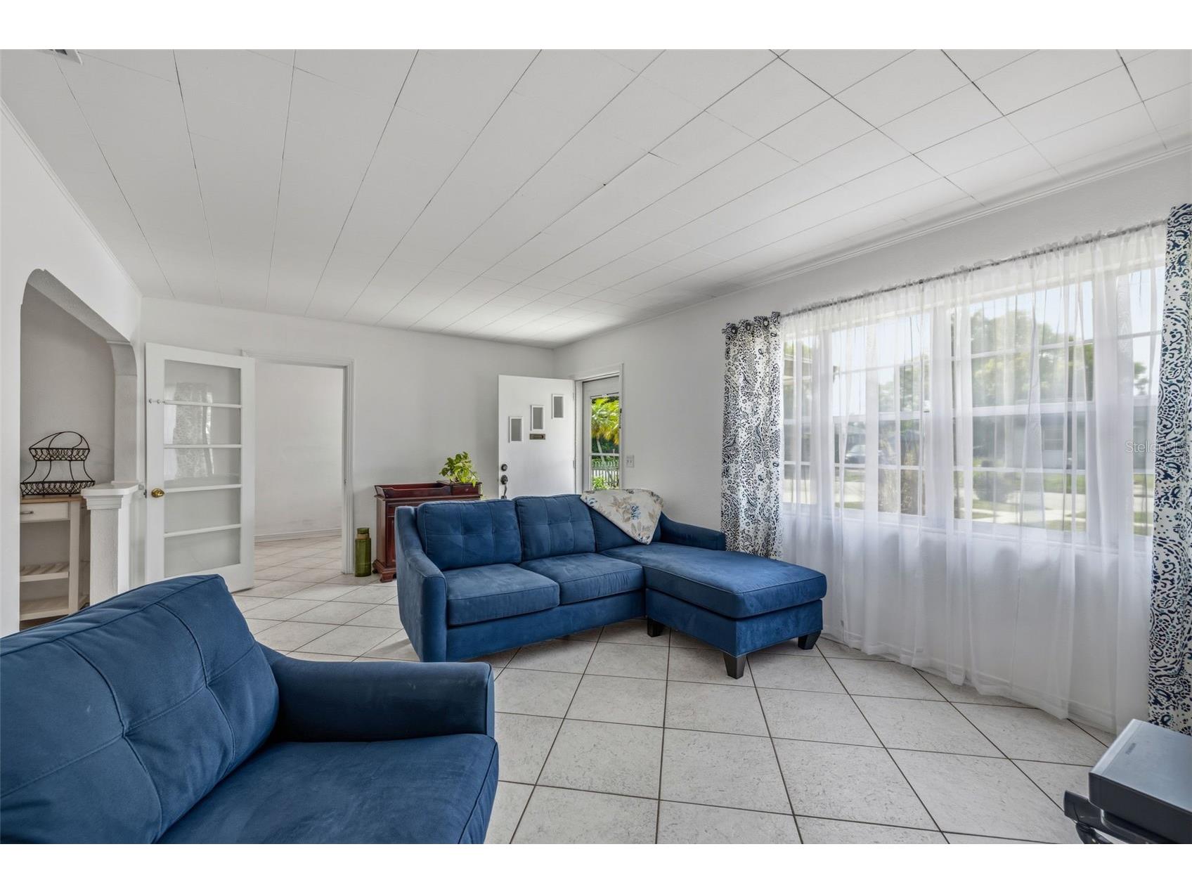 450 San Salvador Drive Dunedin FL 34698 TB8481913 image8