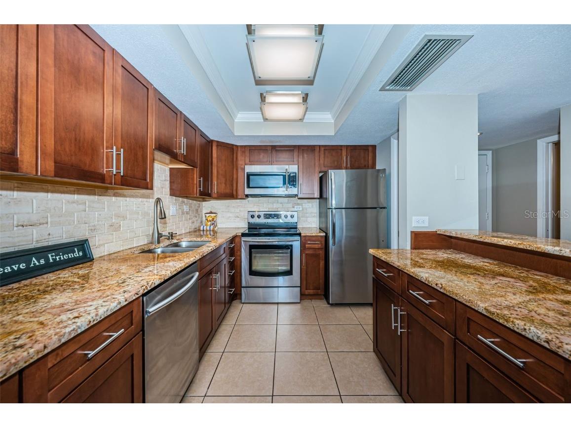 450 Treasure Island Causeway #102 Treasure Island FL 33706 U8252011 image1