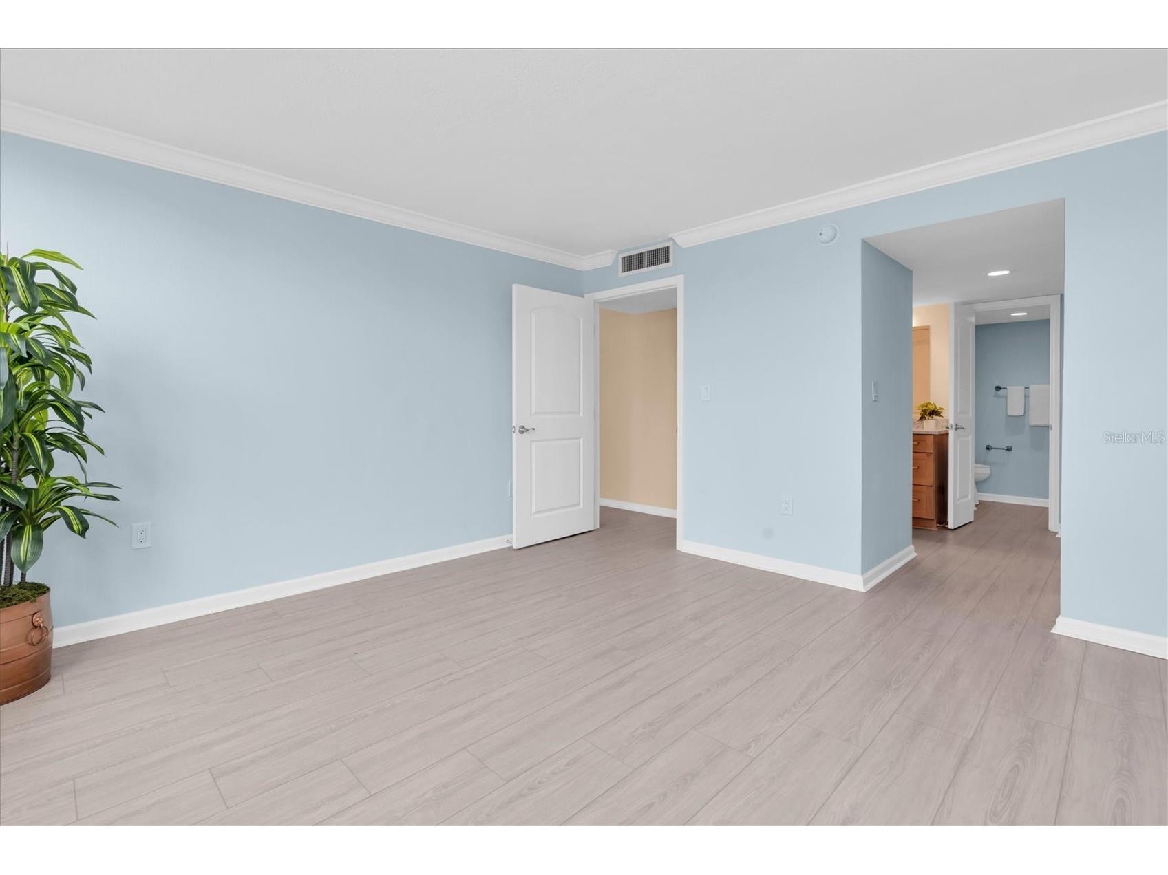 450 Treasure Island Causeway #102 Treasure Island FL 33706 - BOCA SEIGA BAY TB8492122 image17