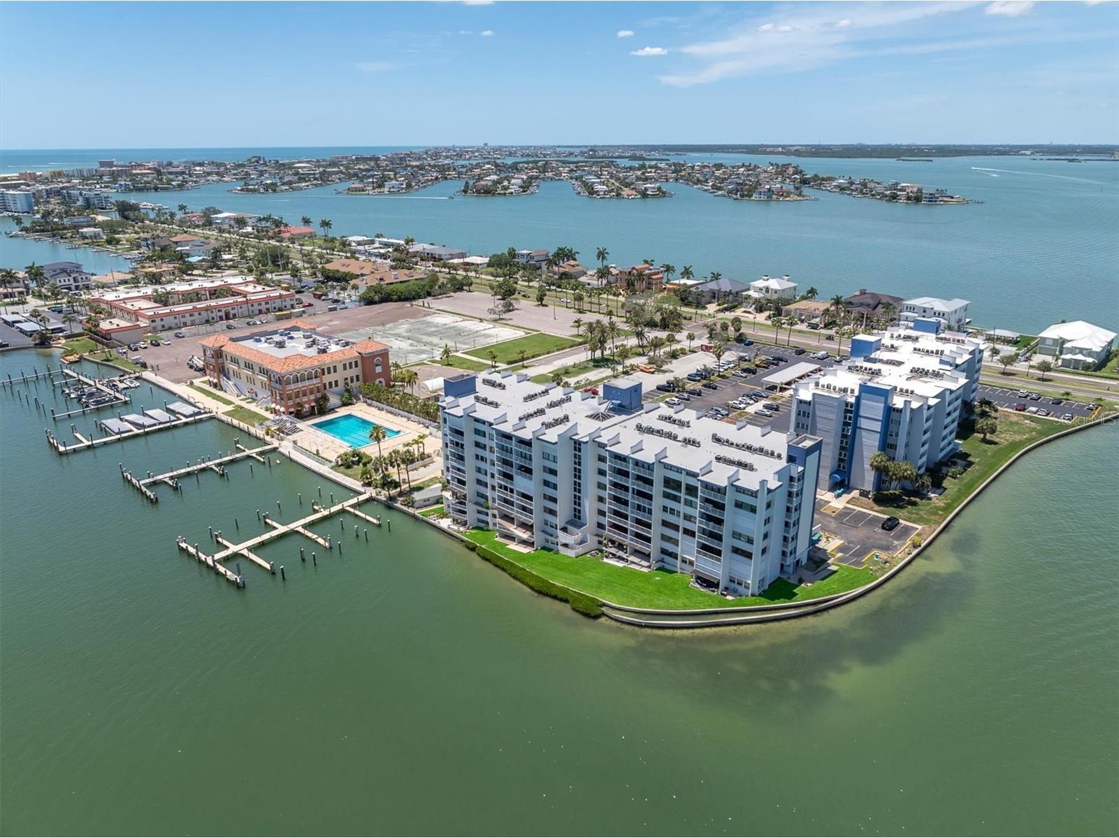 450 Treasure Island Causeway #102 Treasure Island FL 33706 - BOCA SEIGA BAY TB8492122 image5