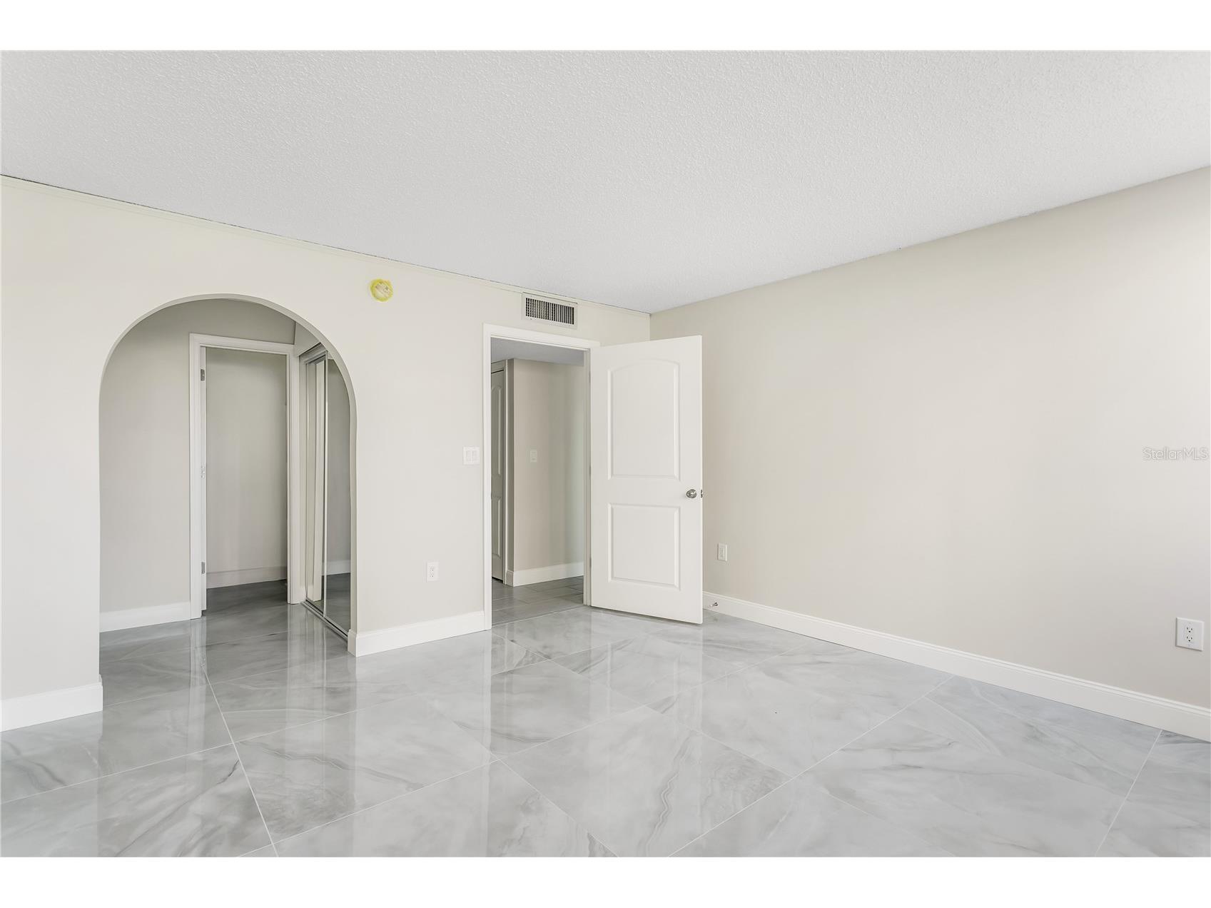 450 Treasure Island Causeway #104 Treasure Island FL 33706 TB8502235 image15