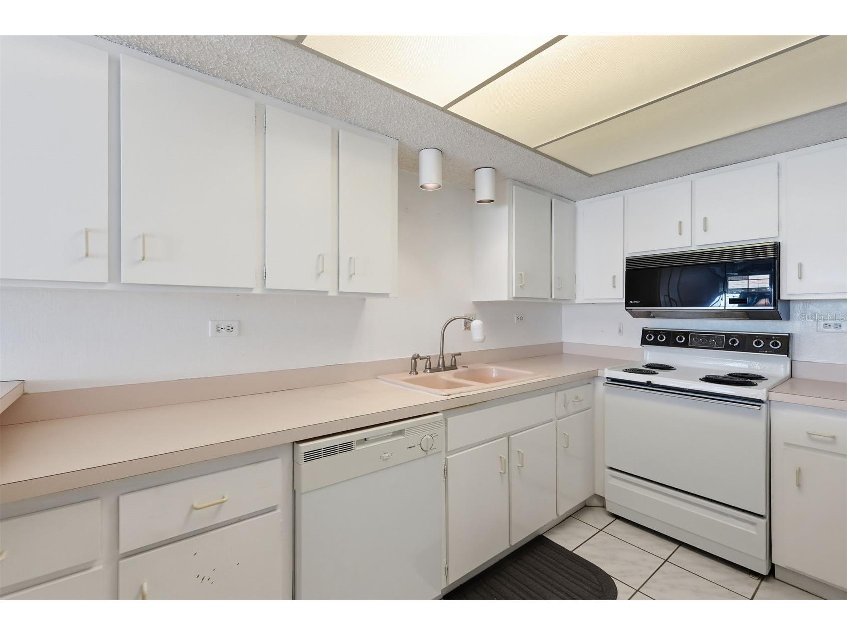 450 Treasure Island Causeway #310 Treasure Island FL 33706 TB8502760 image8