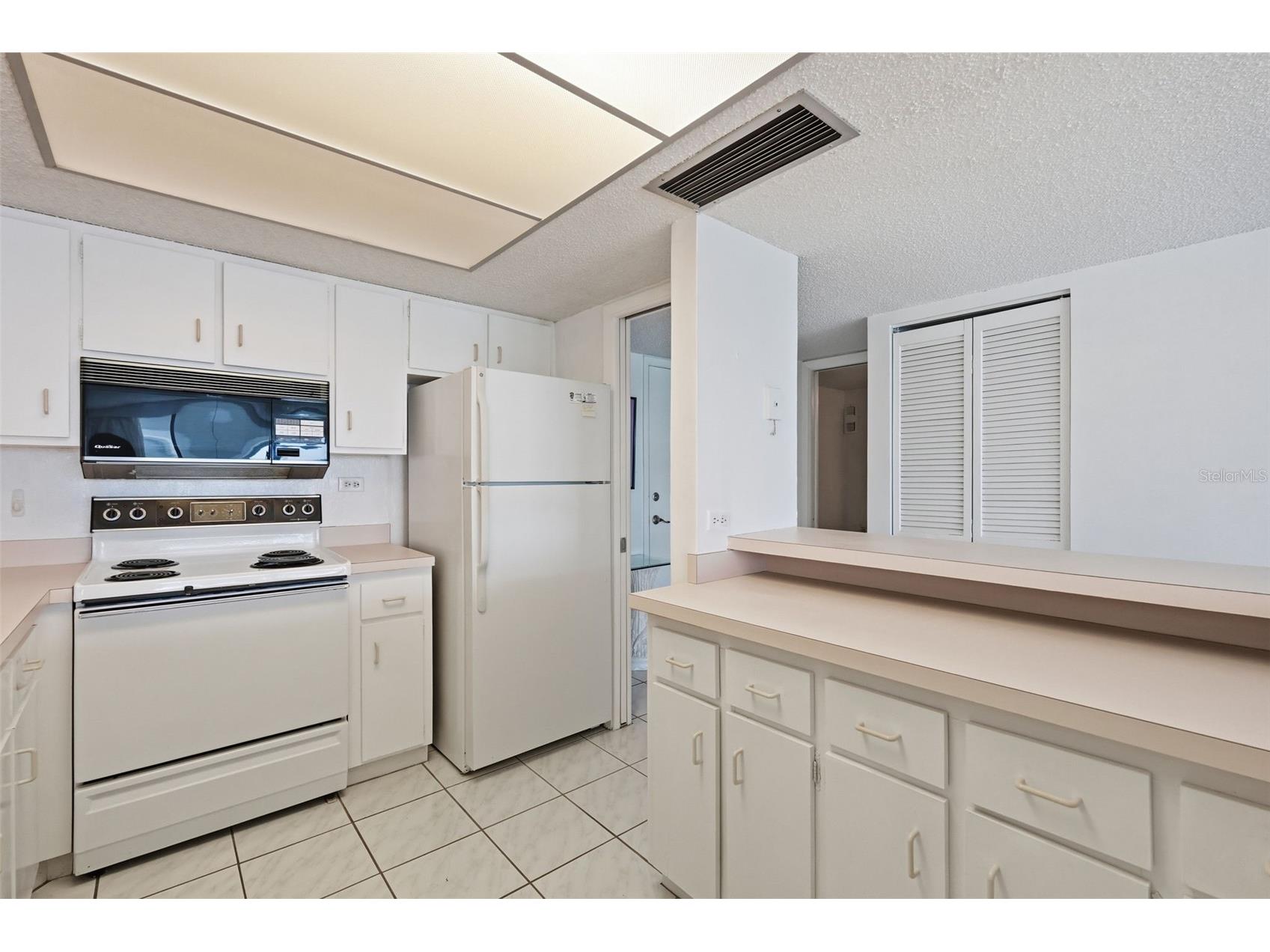450 Treasure Island Causeway #310 Treasure Island FL 33706 TB8502760 image9