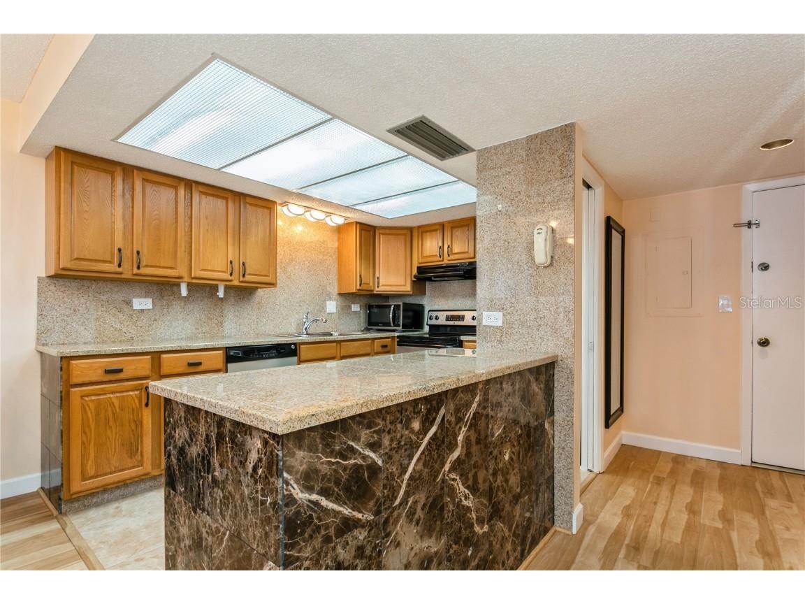 450 Treasure Island Causeway #505 Treasure Island FL 33706 TB8375121 image10