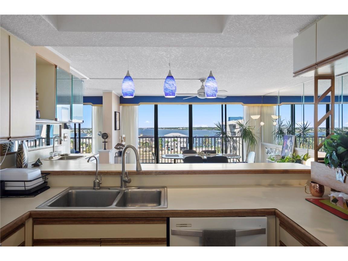 450 Treasure Island Causeway #702 Treasure Island FL 33706 - BOCA CIEGA BAY TB8442398 image12