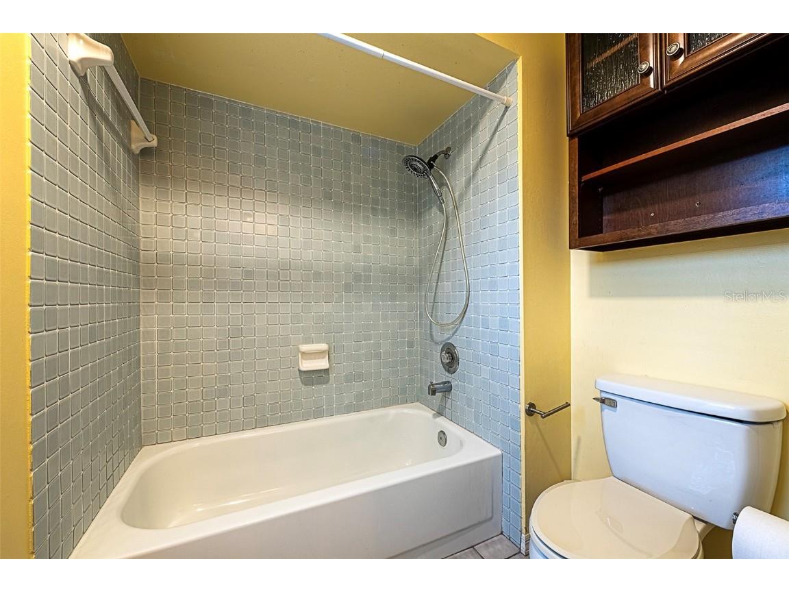 450 Waterford Circle E Tarpon Springs FL 34688 TB8452903 image14