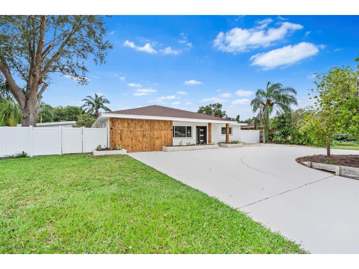 4500 22nd Avenue N Saint Petersburg FL 33713 TB8429924 image1