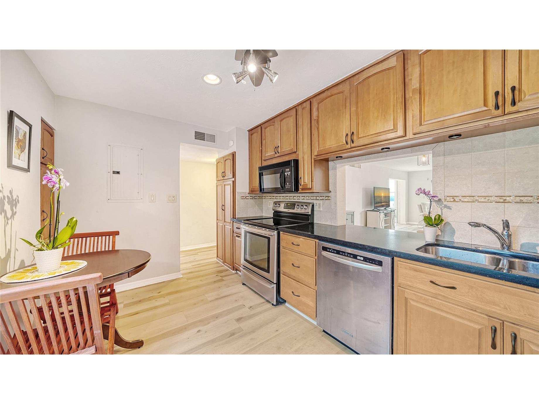 4500 Gulf Of Mexico Drive #206 Longboat Key FL 34228 - SARASOTA BAY ICW A4671822 image11