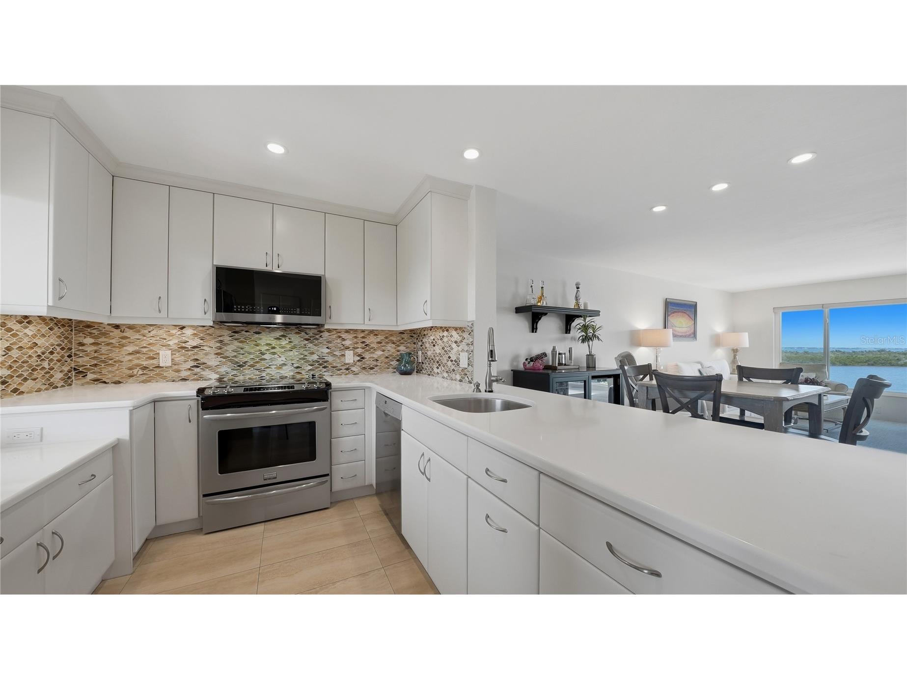 4500 Gulf Of Mexico Drive #3 Longboat Key FL 34228 A4685838 image5