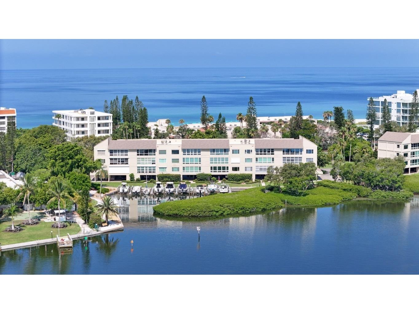 4500 Gulf Of Mexico Drive #PH4 Longboat Key FL 34228 A4616361 image1