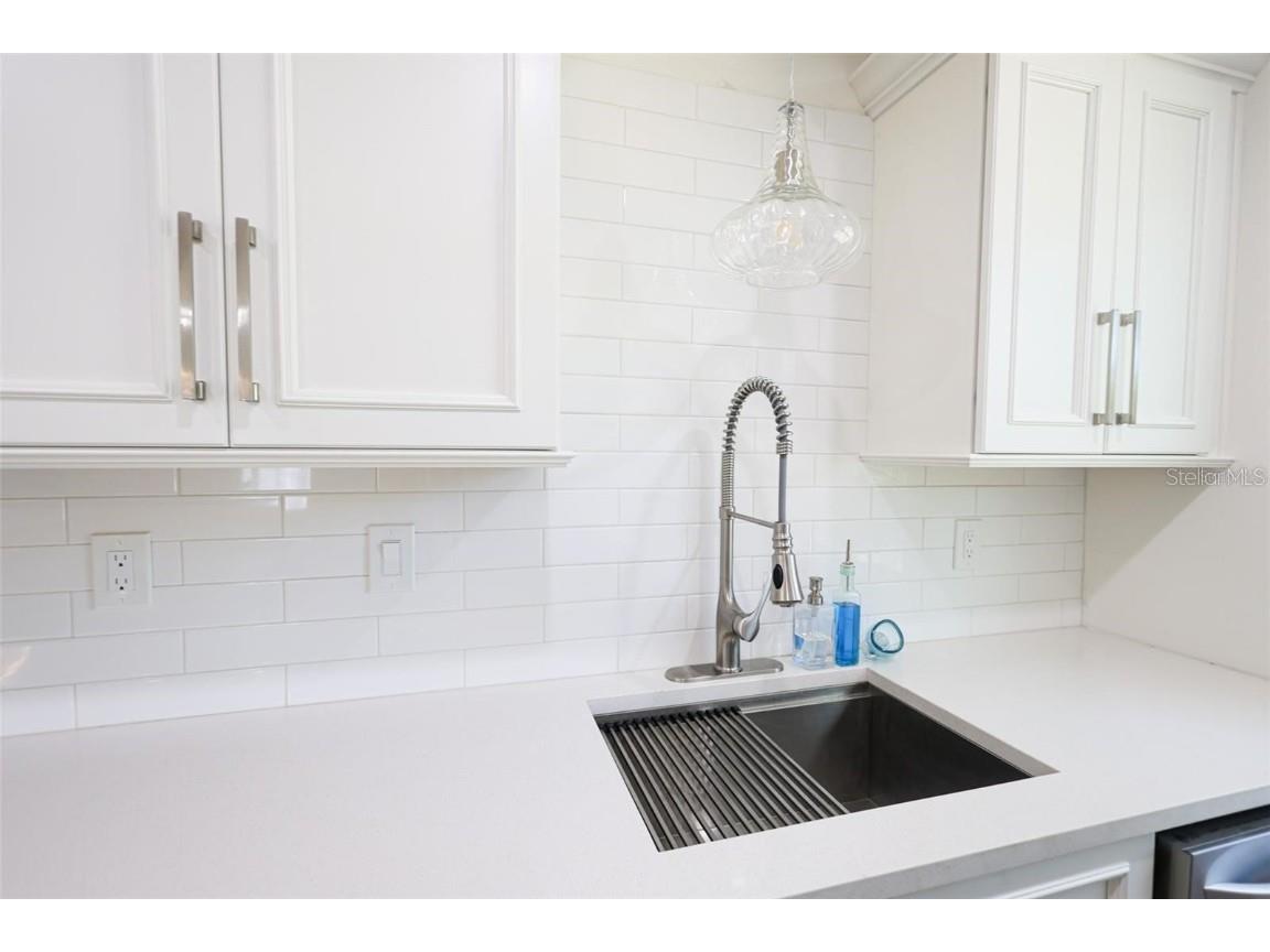 4501 70th Street N Saint Petersburg FL 33709 TB8454210 image15