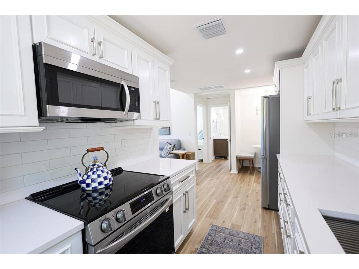 4501 70th Street N Saint Petersburg FL 33709 TB8454210 image16