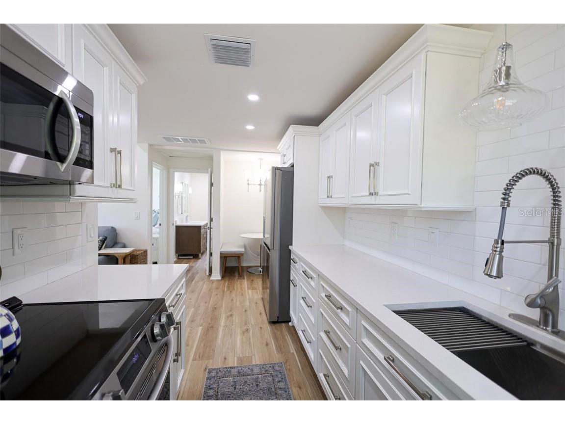 4501 70th Street N Saint Petersburg FL 33709 TB8454210 image17