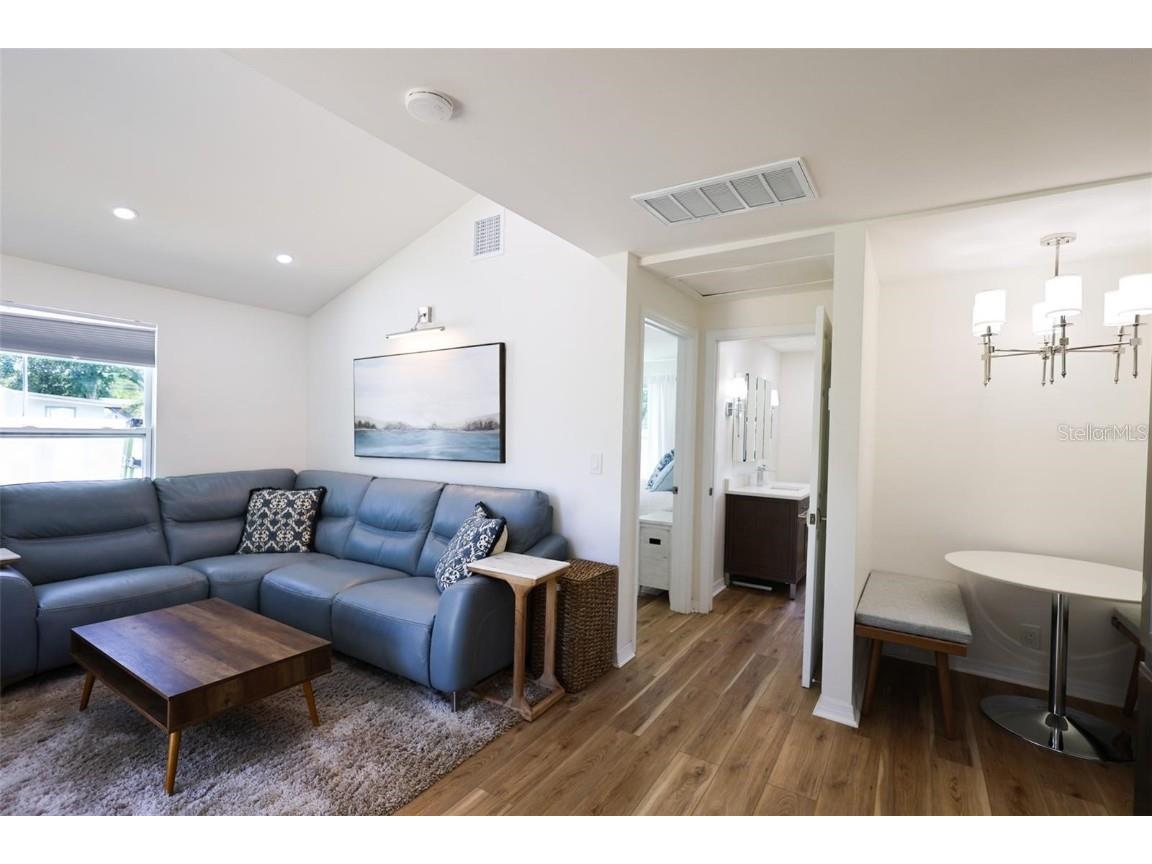 4501 70th Street N Saint Petersburg FL 33709 TB8454210 image3