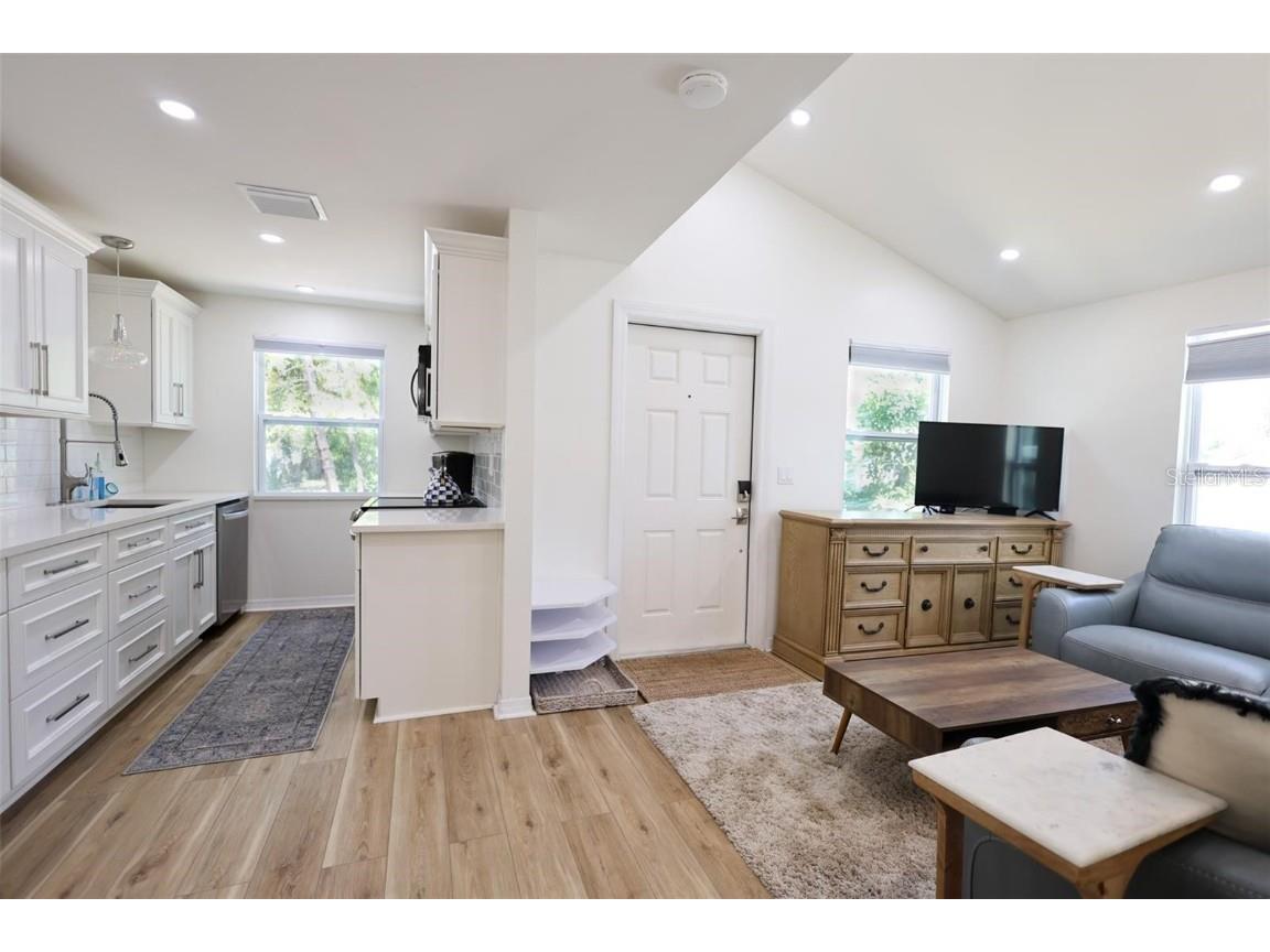 4501 70th Street N Saint Petersburg FL 33709 TB8454210 image8