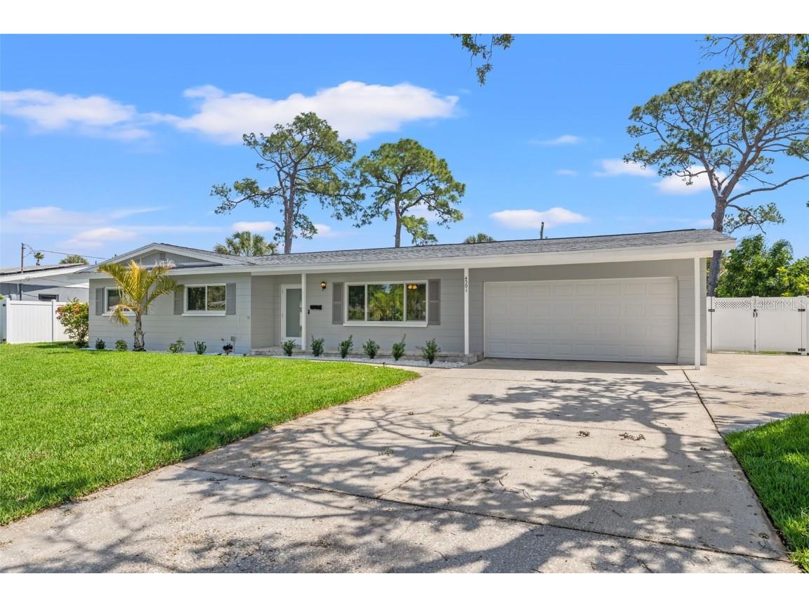 4501 Huntington Street NE Saint Petersburg FL 33703 U8235431 image1