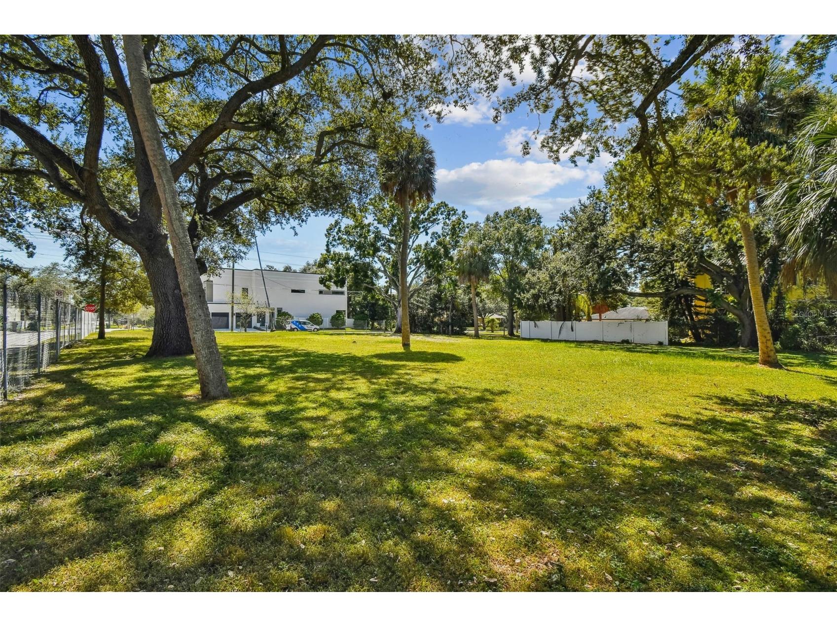 4501 W North B Street Tampa FL 33609 TB8432474 image12