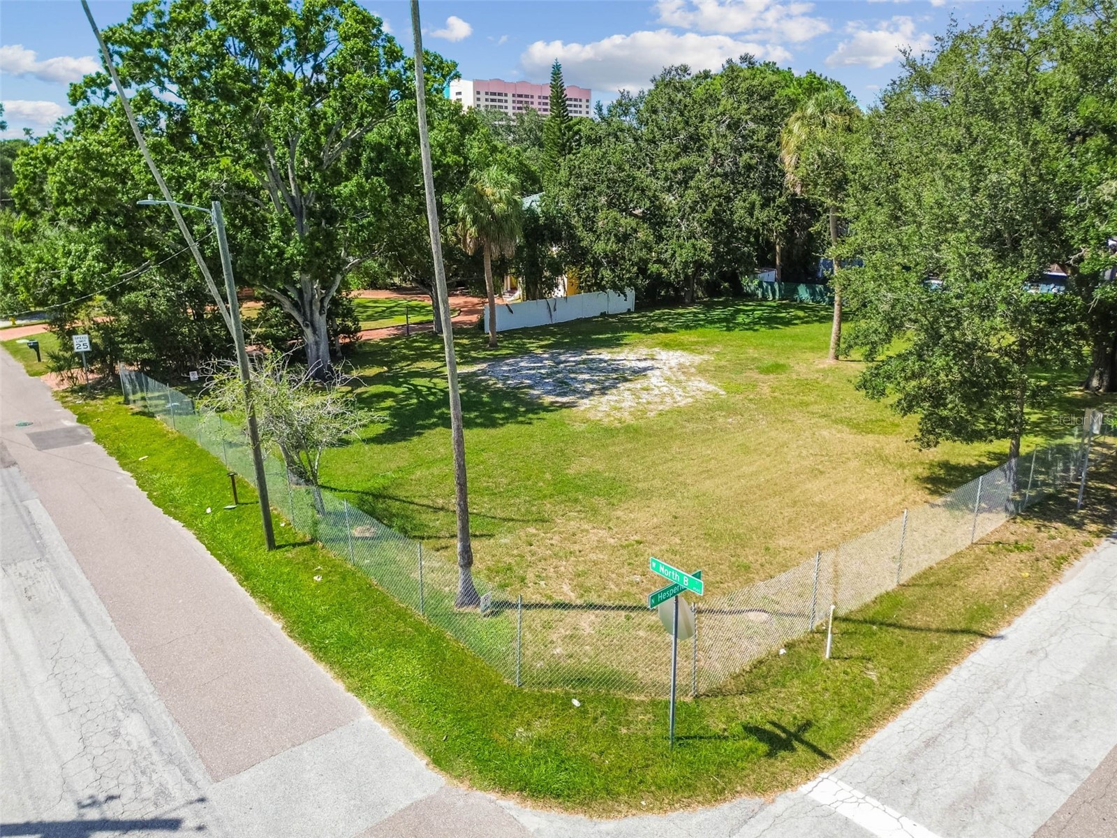 4501 W North B Street Tampa FL 33609 TB8432474 image13