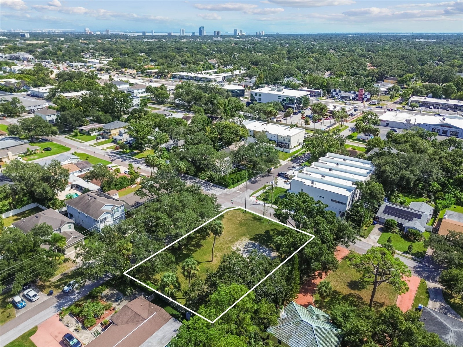 4501 W North B Street Tampa FL 33609 TB8432474 image16